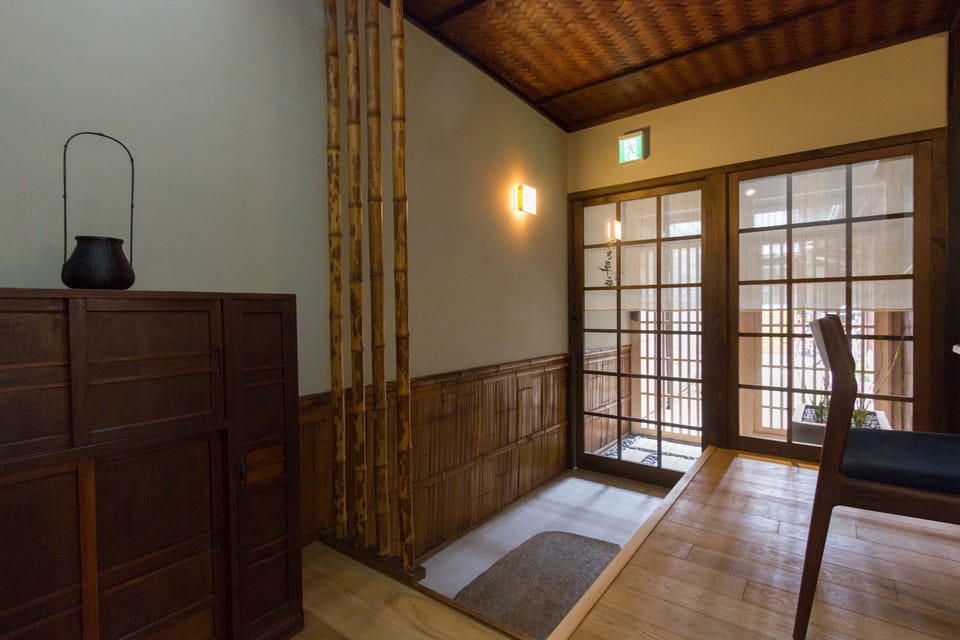 Traditional House, 3 Bedrooms, Non Smoking, Garden View | 2 bedrooms, in-room safe, iron/ironing board, WiFi (free)