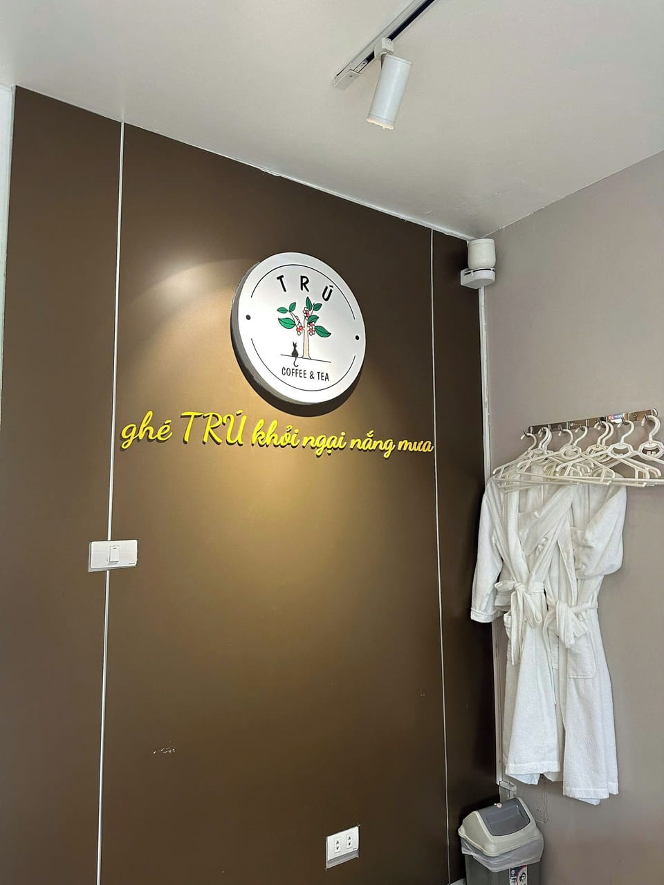 Deluxe Double or Twin Room, City View | Premium bedding, desk, WiFi (free)