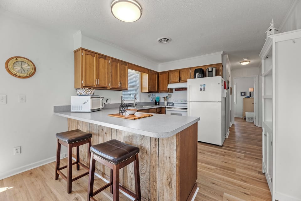 Pink Pelican | Second Floor Kitchen
