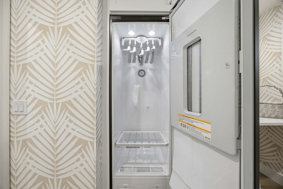 Laundry Steamer