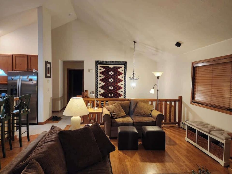House, Multiple Beds, Mountain View (A-CH-S-105RVC) | Living area | Fireplace