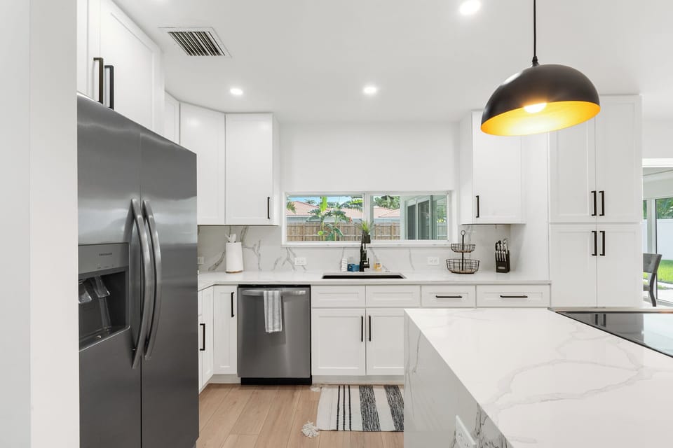 Family House, Patio, Pool View | Private kitchen | Toaster, highchair