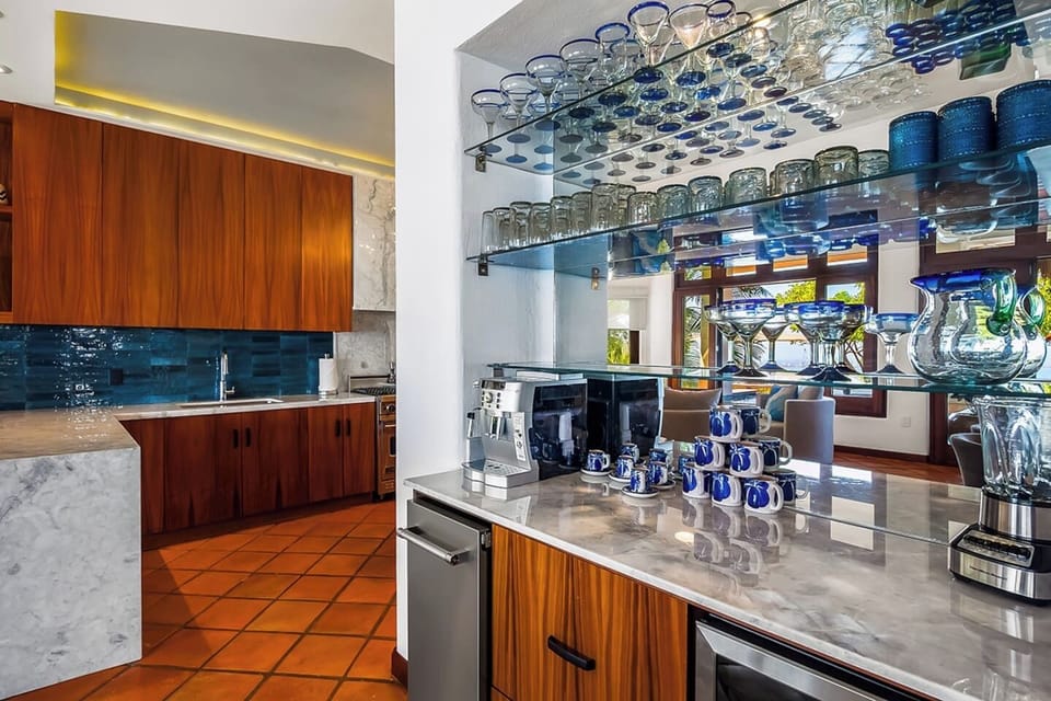 Coffee/Bar