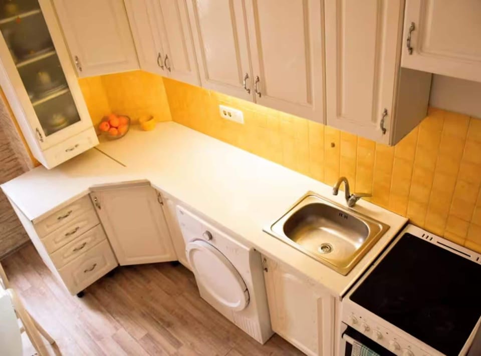 Double Room (Double Room with Terrace) | Private kitchen | Fridge