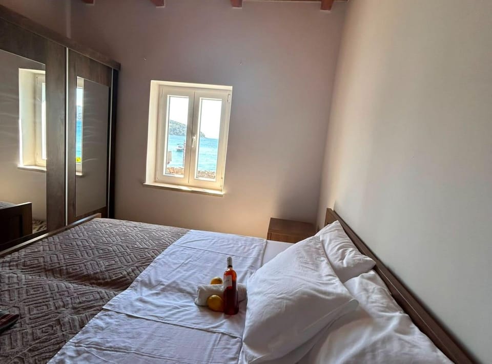 Double Room (Double Room with Sea View) | 2 bedrooms