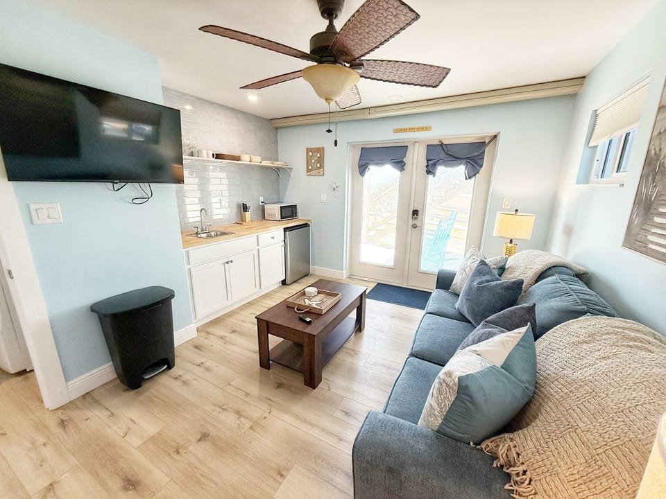 Master Suite Living Space