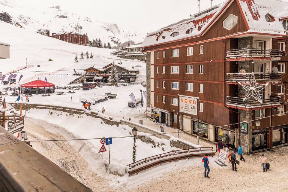 Snow and ski sports