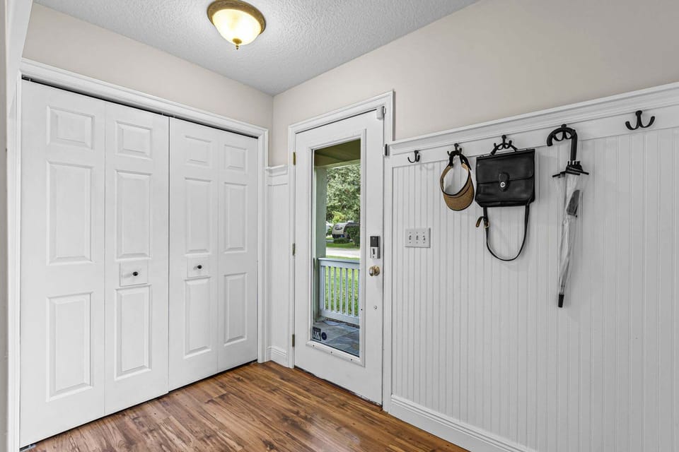 Front entryway