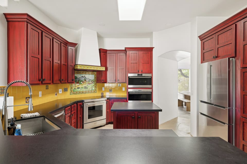 Fully Stocked Kitchen