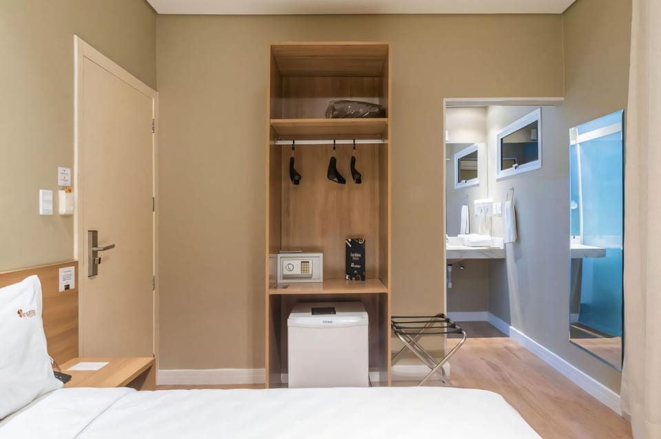 Room amenities and bathroom doorway