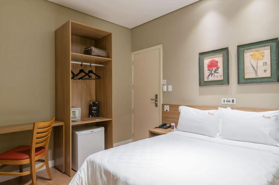 Bedroom. Interior and views may vary based on location and availability.