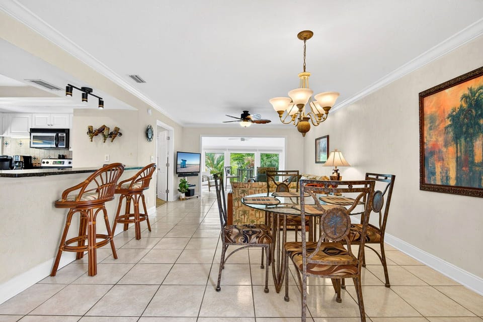 2 BR Peppertree Bay Beach, Pools & Tennis (8287)