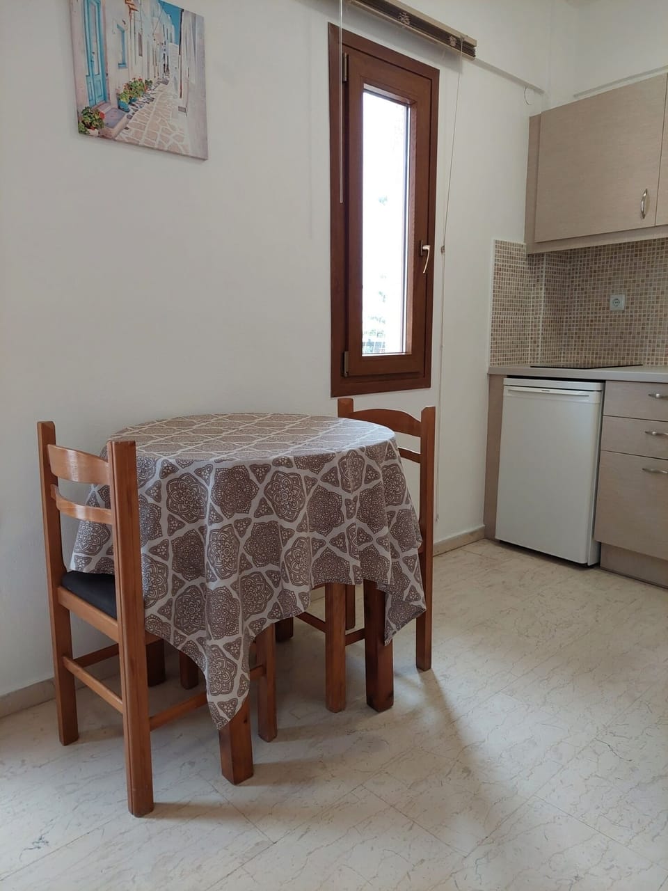 Studio | In-room dining