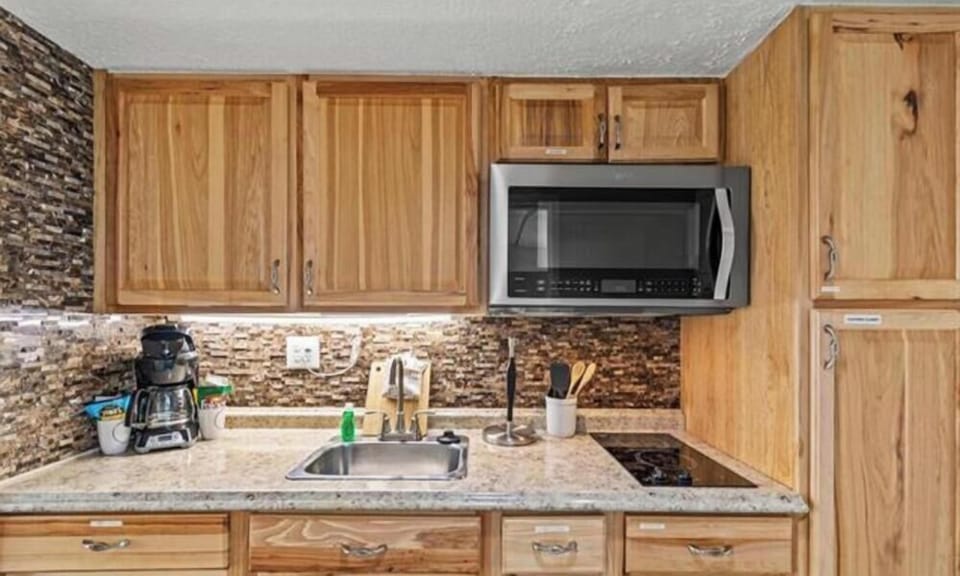 Exclusive Studio, Multiple Beds, Ocean View | Private kitchen | Coffee/tea maker, fridge, microwave, stovetop