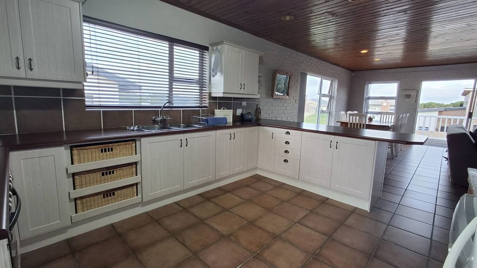 House, 3 Bedrooms, Balcony, Garden View | Interior
