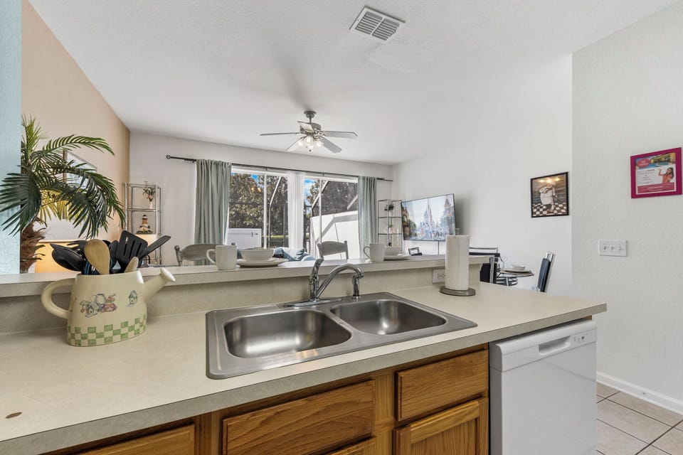 House (3 Bedrooms) | Property amenity