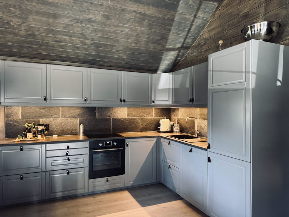 A fully equipped kitchen you'll love cooking in – open and social