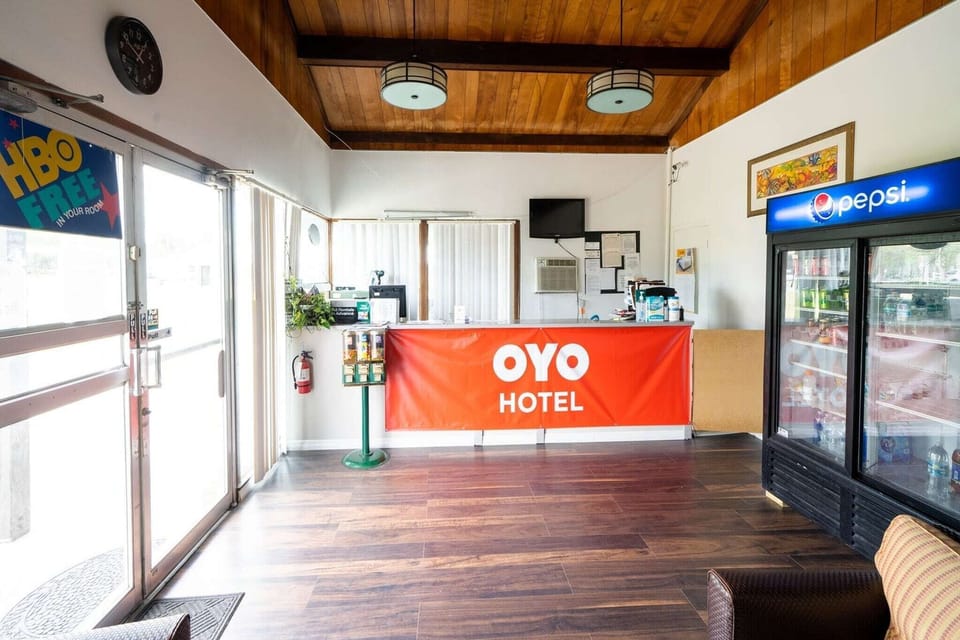 Entrance / Reception