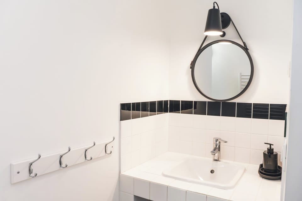 Deluxe Double or Twin Room (Lamartine) | Bathroom