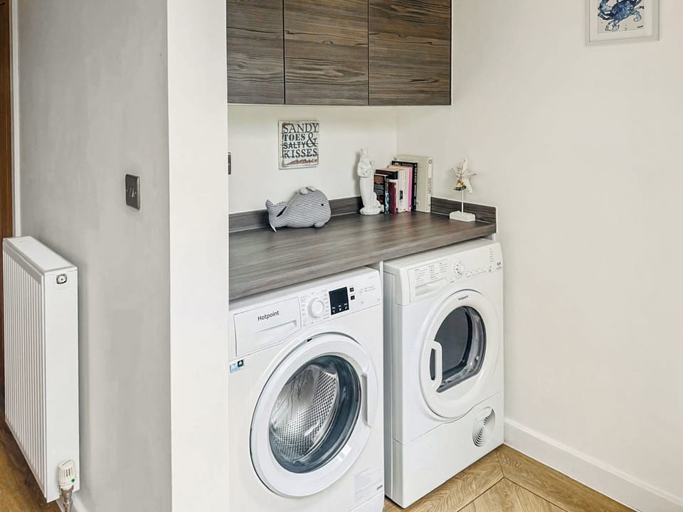 Utility room | The Salt Yard Villa 4 - Salt Yard Stays, Whitstable