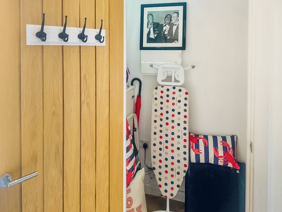 Utility room | The Salt Yard Villa 3 - Salt Yard Stays, Whitstable