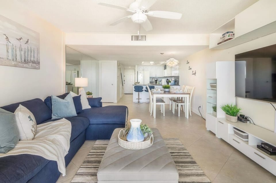200_Beachfront water view condo_18