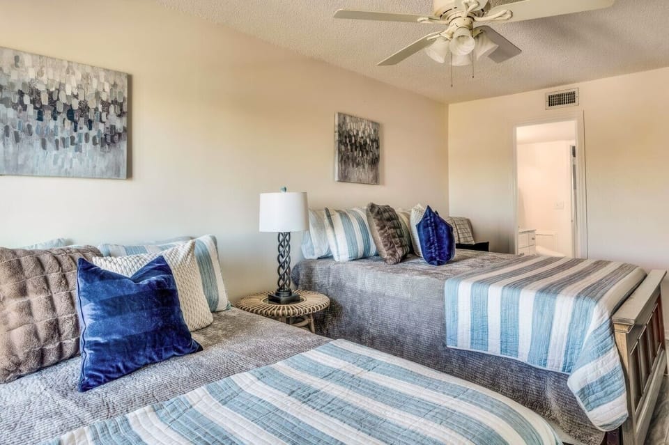 200_Beachfront water view condo_15