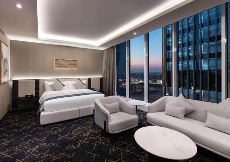 Superior Double Room, City View | Interior