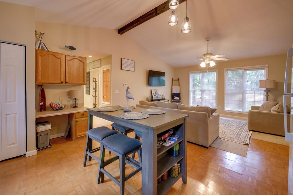 House (2 Bedrooms) | Interior
