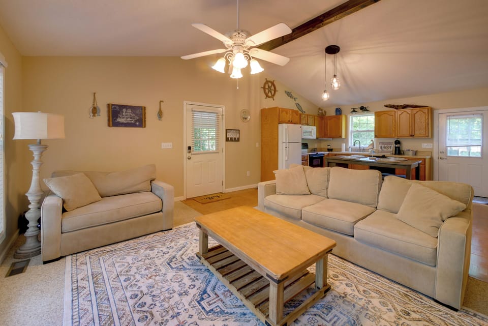 House (2 Bedrooms) | Interior