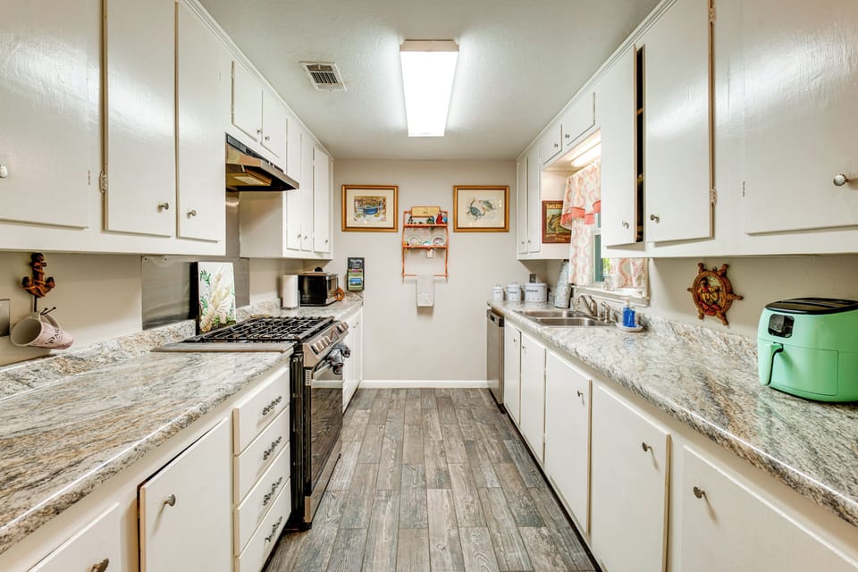 House (2 Bedrooms) | Interior