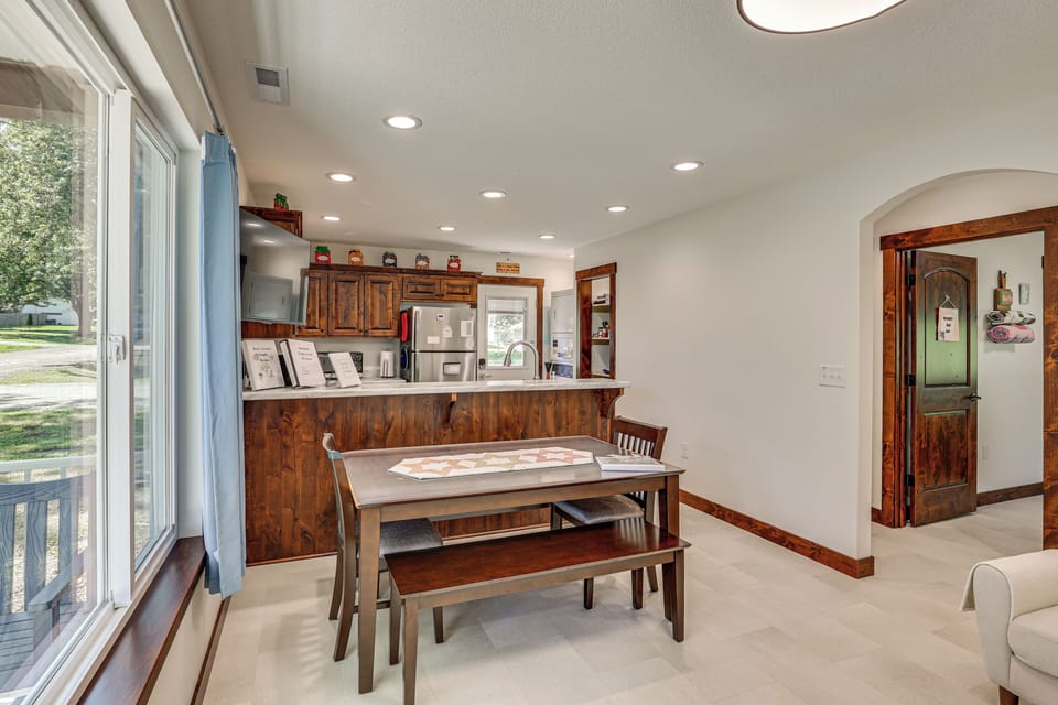 House (4 Bedrooms) | Interior