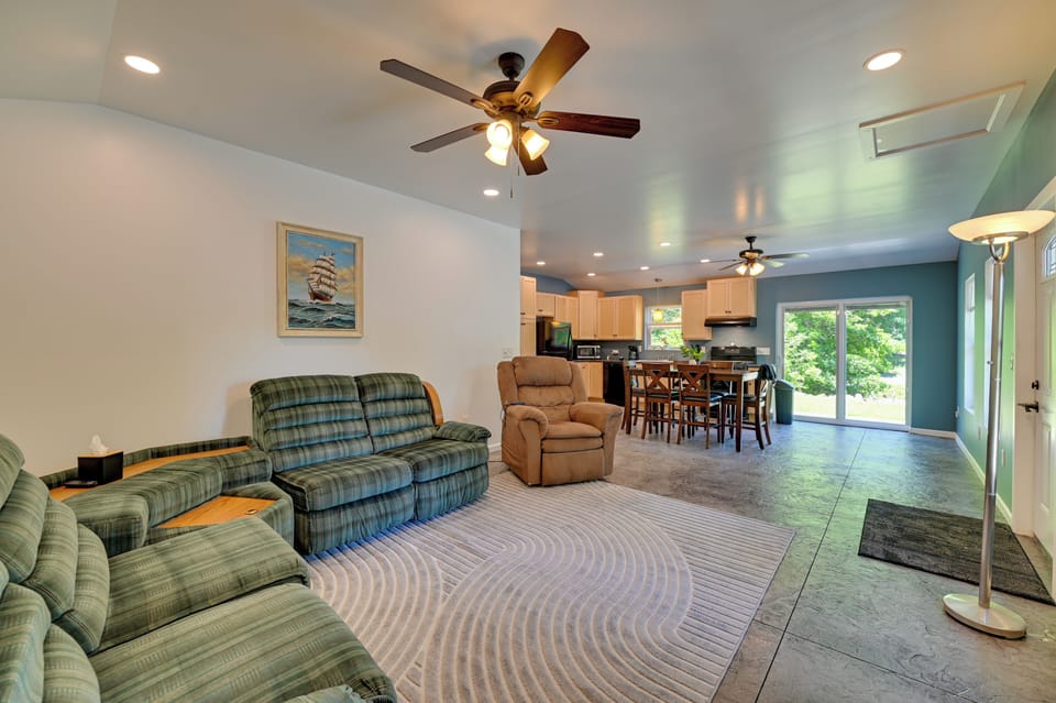 House (2 Bedrooms) | Interior