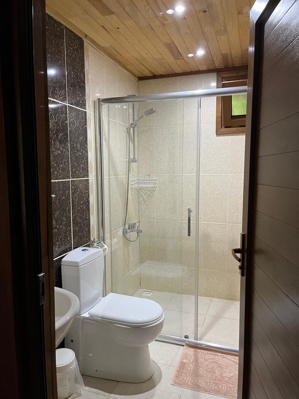Standard Bungalow, Balcony, Garden View | Bathroom | Shower, hair dryer, towels, soap