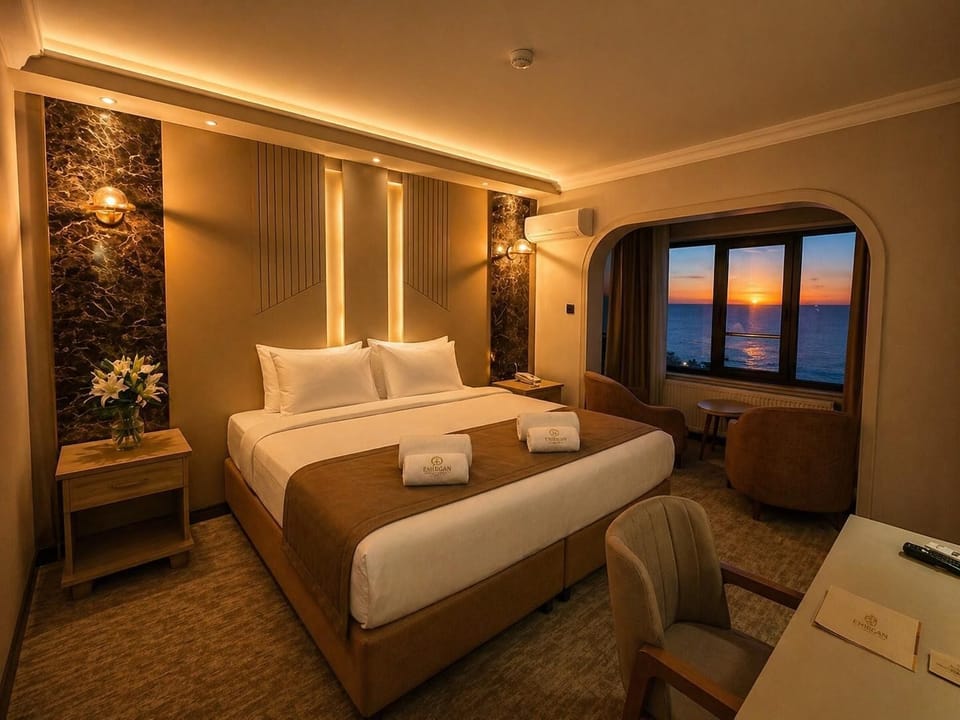 Deluxe Double Room, Sea View | In-room safe, desk, laptop workspace, WiFi (free)