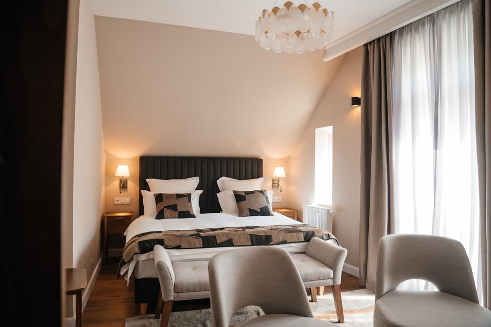 Comfort Double Room, City View | Desk, WiFi (free)