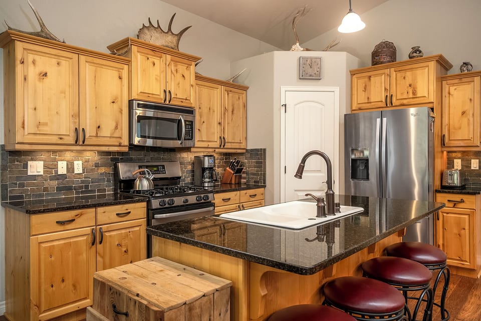 Fully Stocked Kitchen