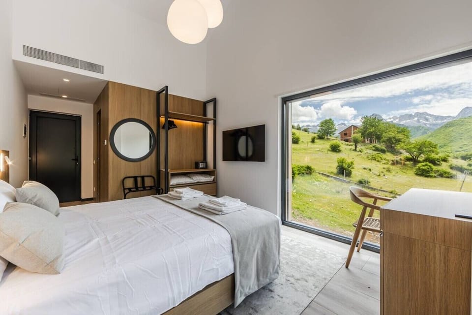 Bedroom with a double bed