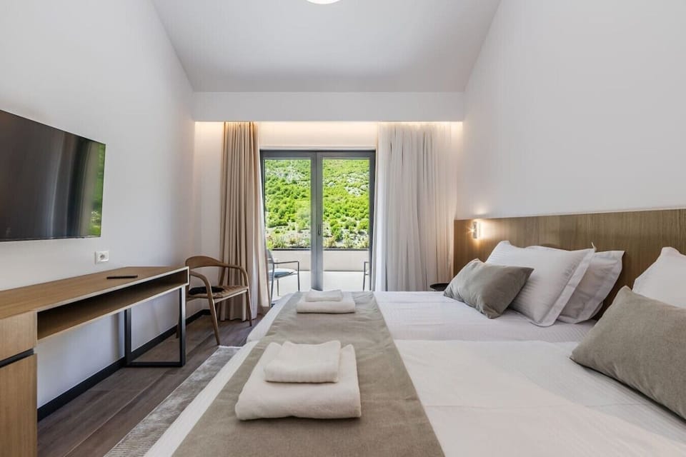 Bedroom with a double bed
