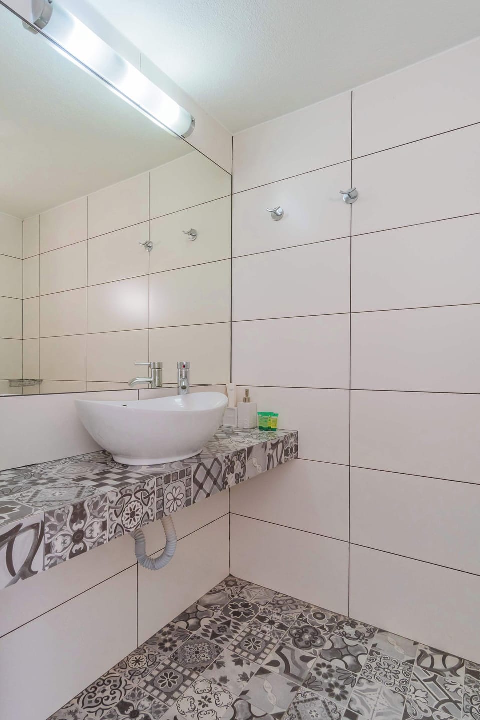 Bathroom details with a fresh and simple design.