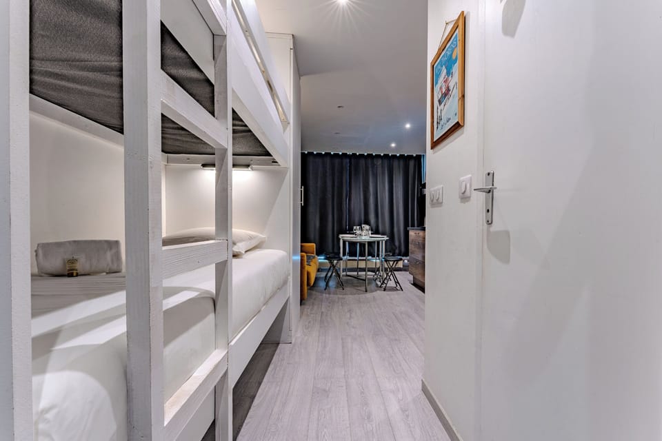Apartment, Balcony, Mountain View | WiFi (free)