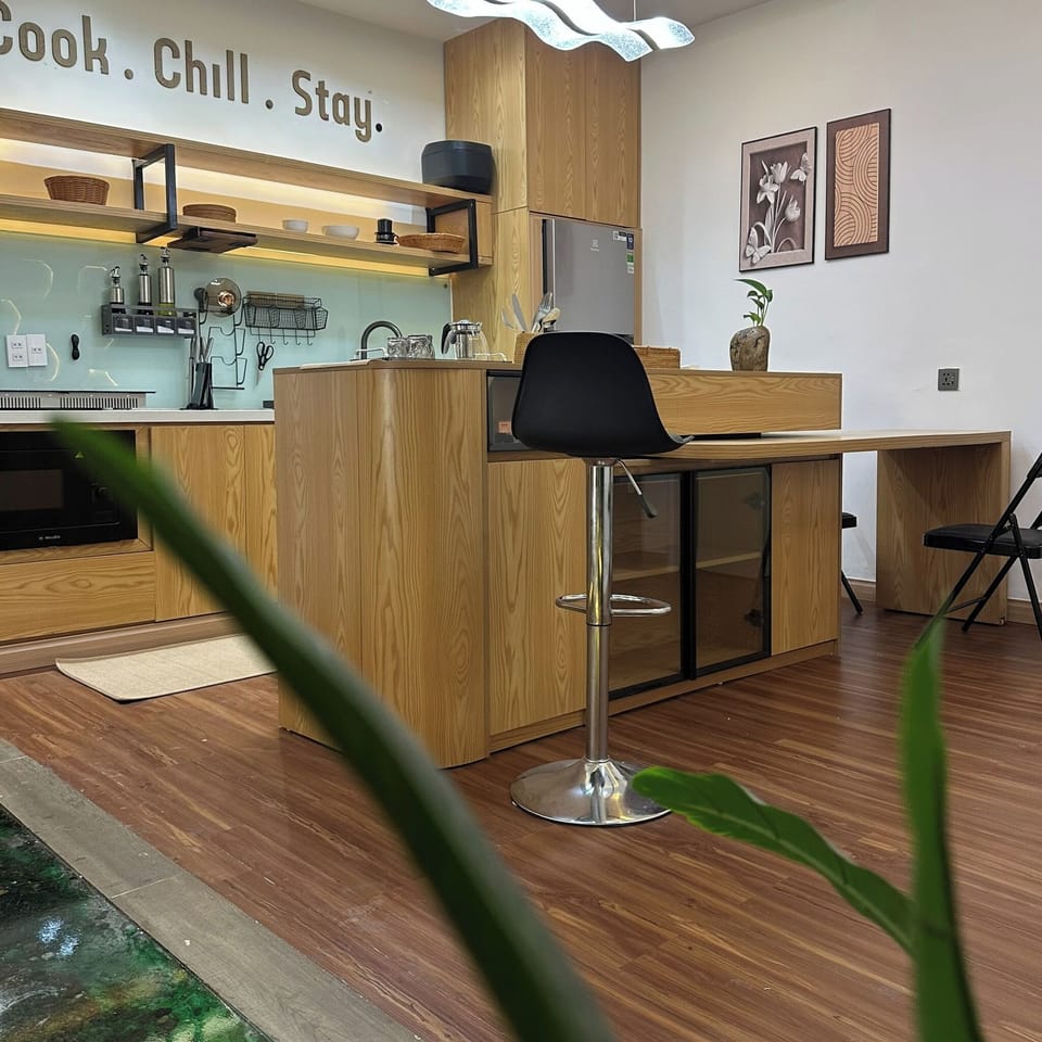 Family House, 4 Bedrooms, Balcony, City View | Private kitchen | Cleaning supplies, ice maker, paper towels