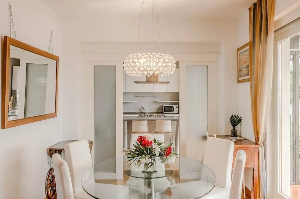 Villa, Multiple Beds, Mountain View (Villa Dagnente) | Dining