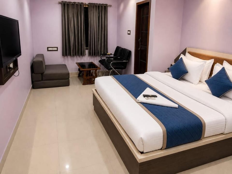 Deluxe Double Room | Desk, laptop workspace, WiFi (free)