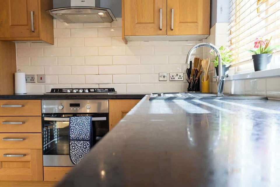 Neat and practical sink corner with a fresh feel.
D3 Short Stay