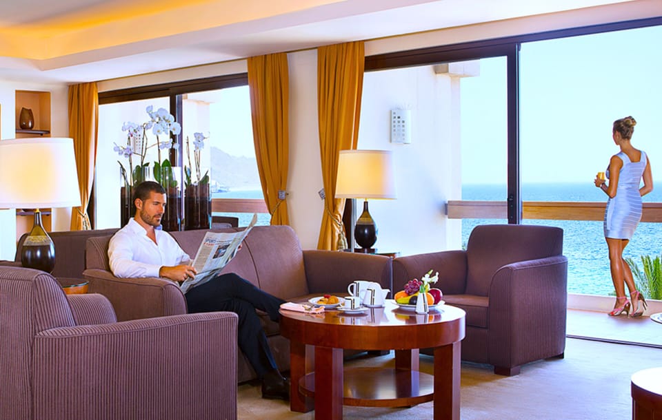 Premium bedding, minibar, in-room safe, laptop workspace