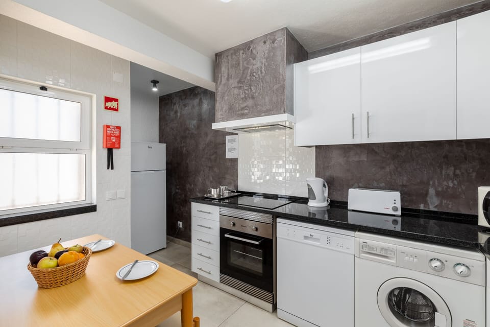 Villa, 2 Bedrooms, Patio | Private kitchen | Fridge, microwave, oven, stovetop