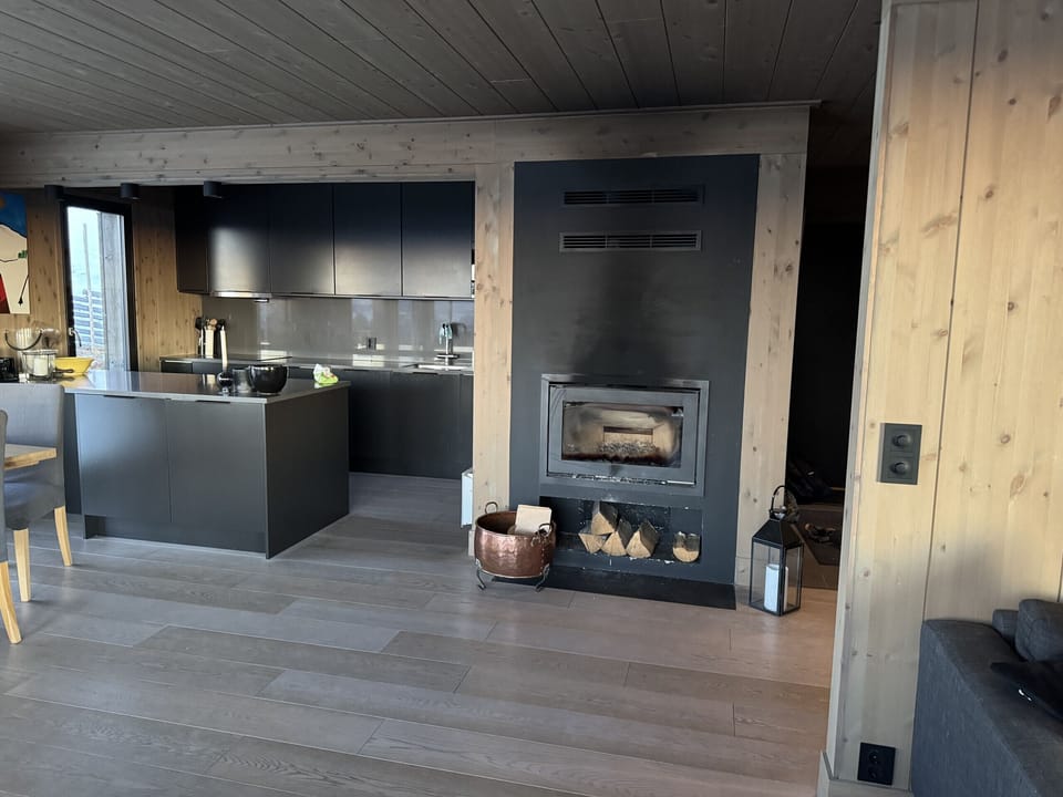The well equipped kitchen is perfect for preparing home cooked meals