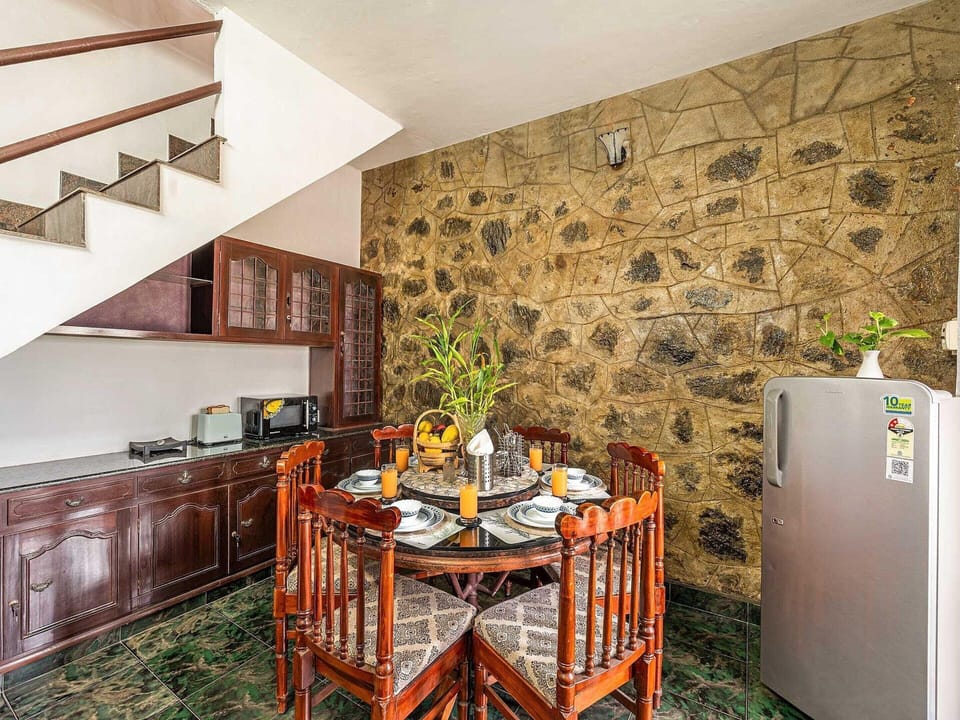 House | Dining