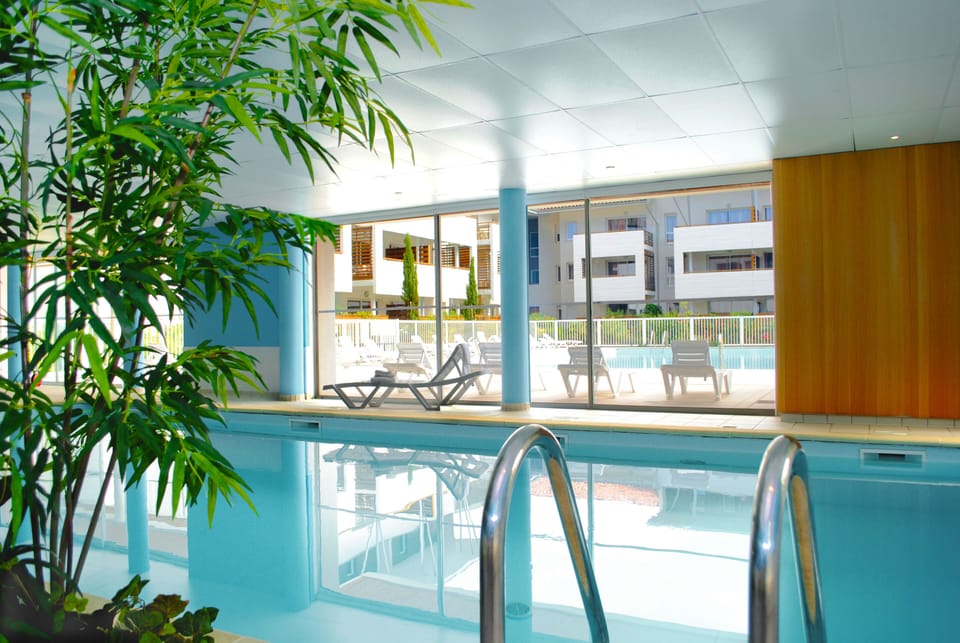 The heated indoor pool ensures a refreshing swim year-round, whatever the season.